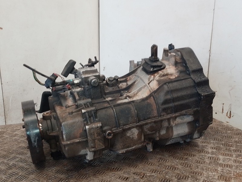 Recambio de caja cambios para renault maxity 2.5 diesel referencia OEM IAM 321319X507A  