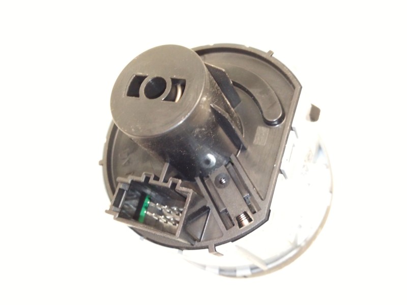 Recambio de mando luces para skoda octavia iii combi (5e5, 5e6) 1.2 tsi referencia OEM IAM 5E0941431  