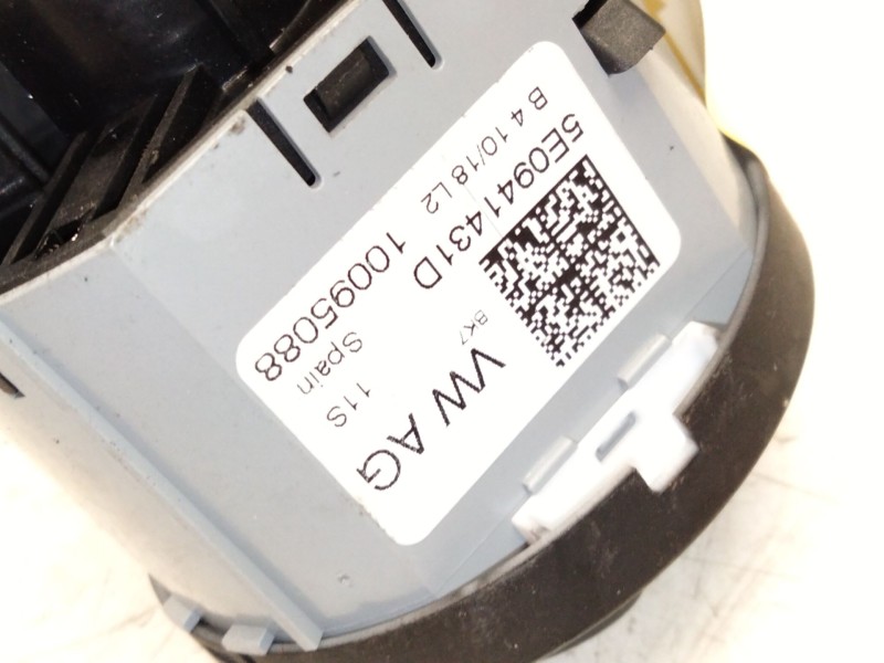 Recambio de mando luces para skoda octavia iii combi (5e5, 5e6) 1.2 tsi referencia OEM IAM 5E0941431  