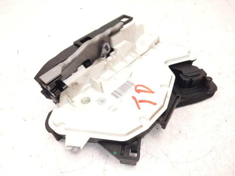 Recambio de cerradura puerta trasera derecha para skoda spaceback (5h) active referencia OEM IAM 5E0839016  