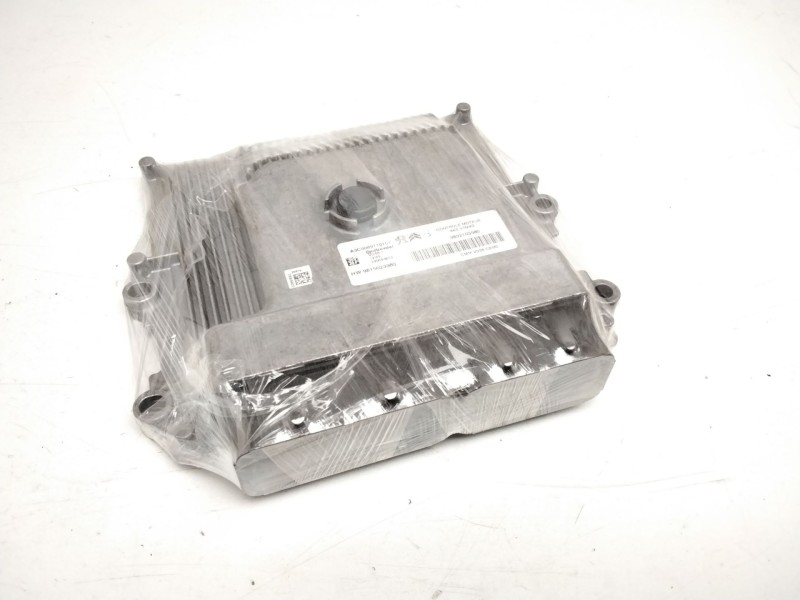 Recambio de centralita motor uce para citroën c4 grand picasso 1.2 12v e-thp referencia OEM IAM HW9815023380 9832103580 