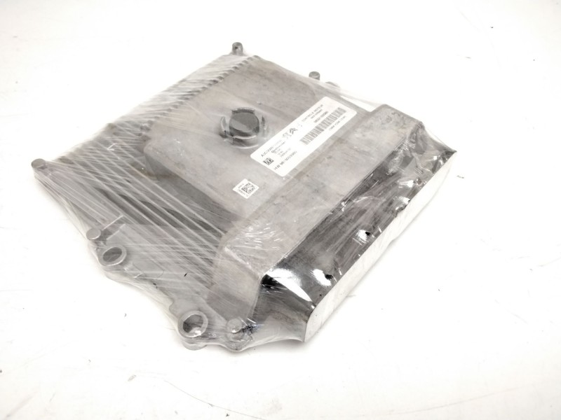 Recambio de centralita motor uce para citroën c4 grand picasso 1.2 12v e-thp referencia OEM IAM HW9815023380 9832103580 