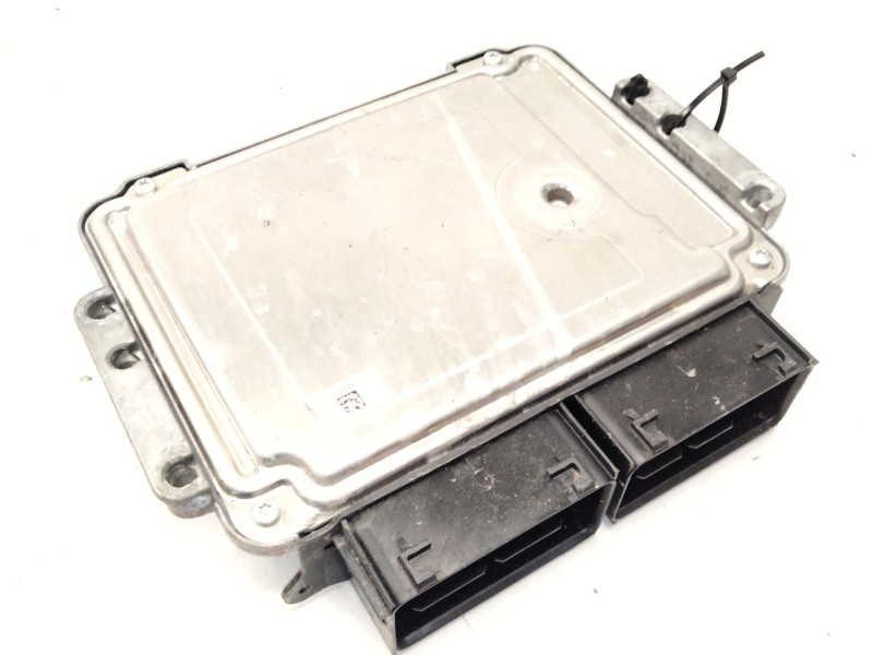 Recambio de centralita motor uce para ford focus iii 1.0 ecoboost referencia OEM IAM F1FA12A650 0261S12870 