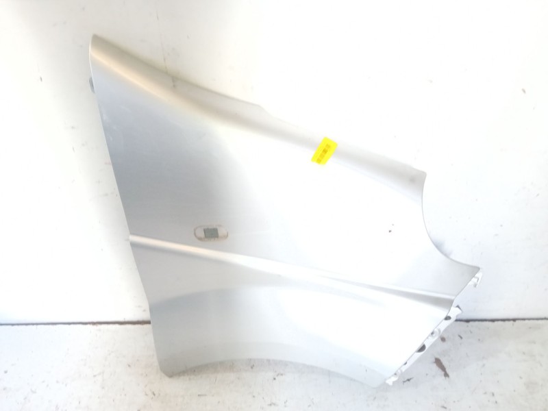 Recambio de aleta delantera derecha para nissan primastar furgón (x83) 2.0 dci 115 referencia OEM IAM   