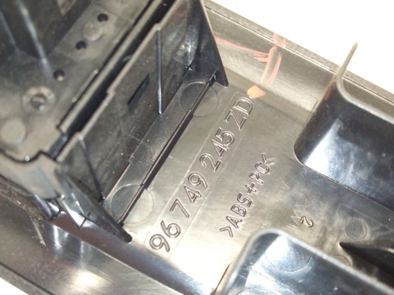 Recambio de mando elevalunas delantero izquierdo para peugeot 208 i (ca_, cc_) 1.6 hdi / bluehdi 75 referencia OEM IAM   