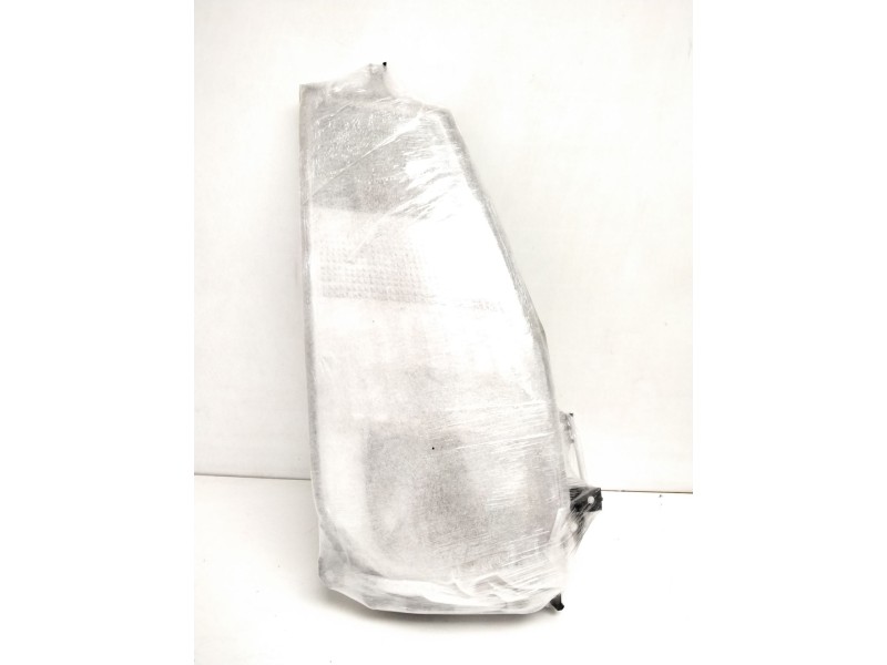 Recambio de faro derecho para renault maxity referencia OEM IAM 89317221 26010MB50A 