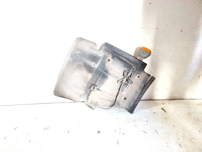 Recambio de guardabarros delantero izquierdo para renault maxity 2.5 diesel referencia OEM IAM   