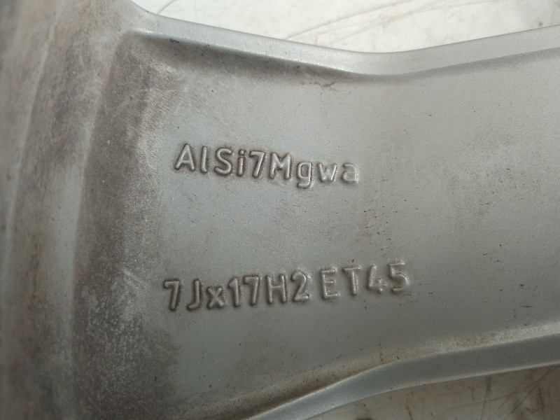 Recambio de llanta aluminio para skoda octavia iii (5e3, nl3, nr3) 2.0 tdi rs referencia OEM IAM 5E0601025  