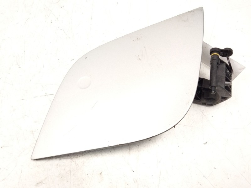 Recambio de tapa exterior combustible para ford focus iii 1.0 ecoboost referencia OEM IAM   