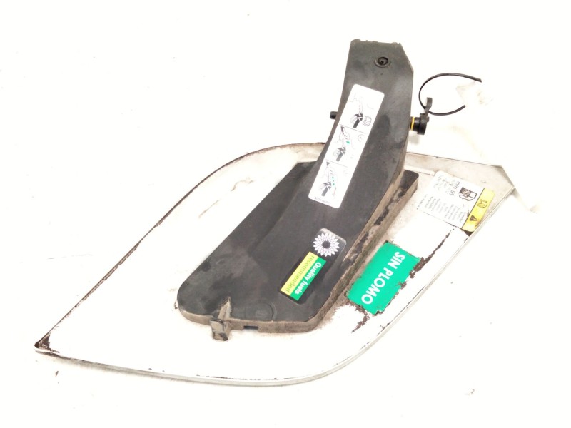 Recambio de tapa exterior combustible para ford focus iii 1.0 ecoboost referencia OEM IAM   