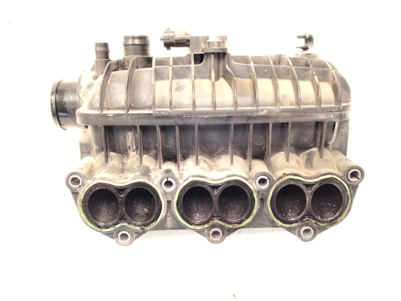 Recambio de colector admision para ford focus iii 1.0 ecoboost referencia OEM IAM 1047082S01  