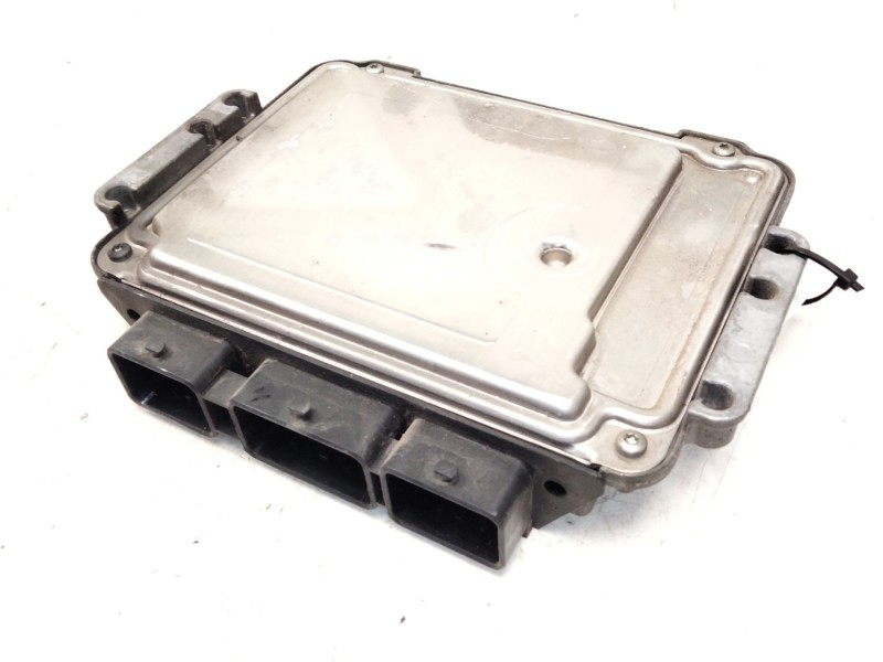 Recambio de centralita motor uce para renault scénic ii (jm0/1_) 1.9 dci (jm0g, jm12, jm1g, jm2c) referencia OEM IAM 8200310863 