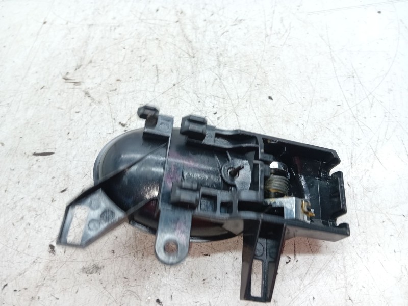 Recambio de maneta interior trasera izquierda para nissan juke (f15) 1.5 dci referencia OEM IAM   
