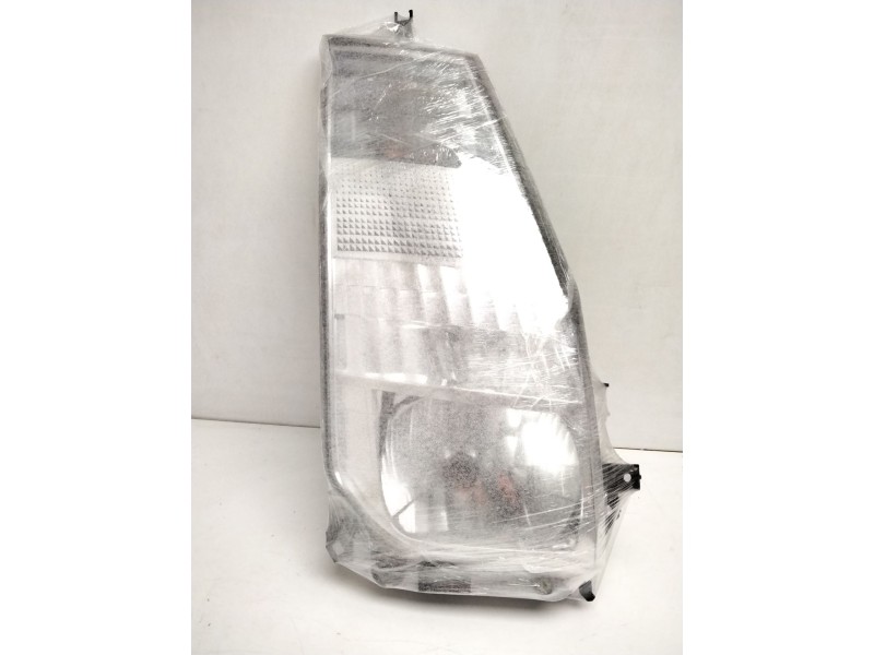 Recambio de faro derecho para renault maxity referencia OEM IAM 8931721 26010MB50A 