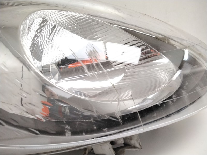 Recambio de faro derecho para opel vivaro referencia OEM IAM 7700311372 91165720 