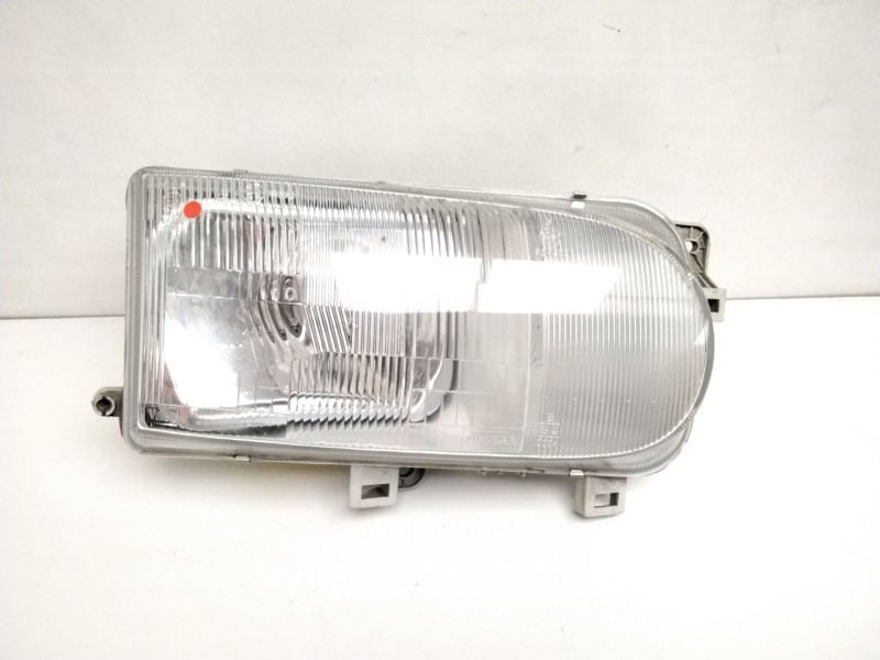 Recambio de faro derecho para nissan serena (c23) 2.3 d referencia OEM IAM 260107C000 67725880 