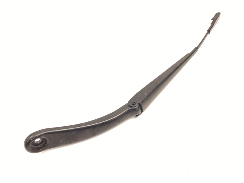 Recambio de brazo limpia delantero derecho para mercedes-benz cla coupé (c117) cla 220 cdi / d (117.303) referencia OEM IAM A176