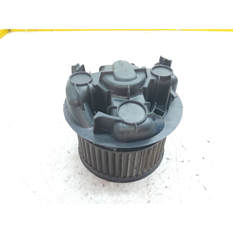 Recambio de motor calefaccion para renault clio iii (br0/1, cr0/1) 1.2 16v (br02, br0j, br11, cr02, cr0j, cr11) referencia OEM I