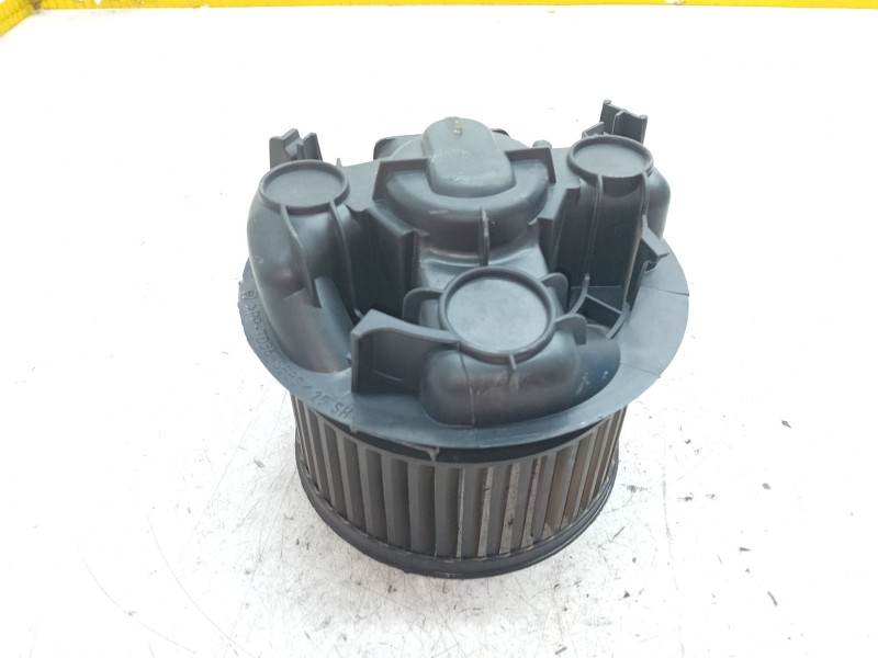 Recambio de motor calefaccion para renault clio iii (br0/1, cr0/1) 1.2 16v (br02, br0j, br11, cr02, cr0j, cr11) referencia OEM I