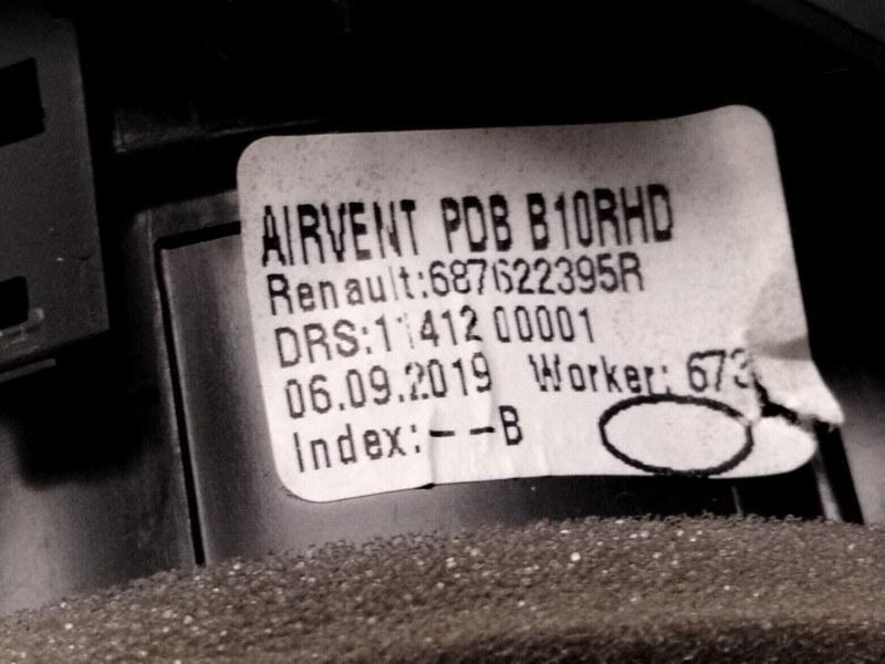 Recambio de aireador derecho para renault zoe furgoneta/hatchback (bfm_) electric (bfma, bfmb) referencia OEM IAM 6872622395R  