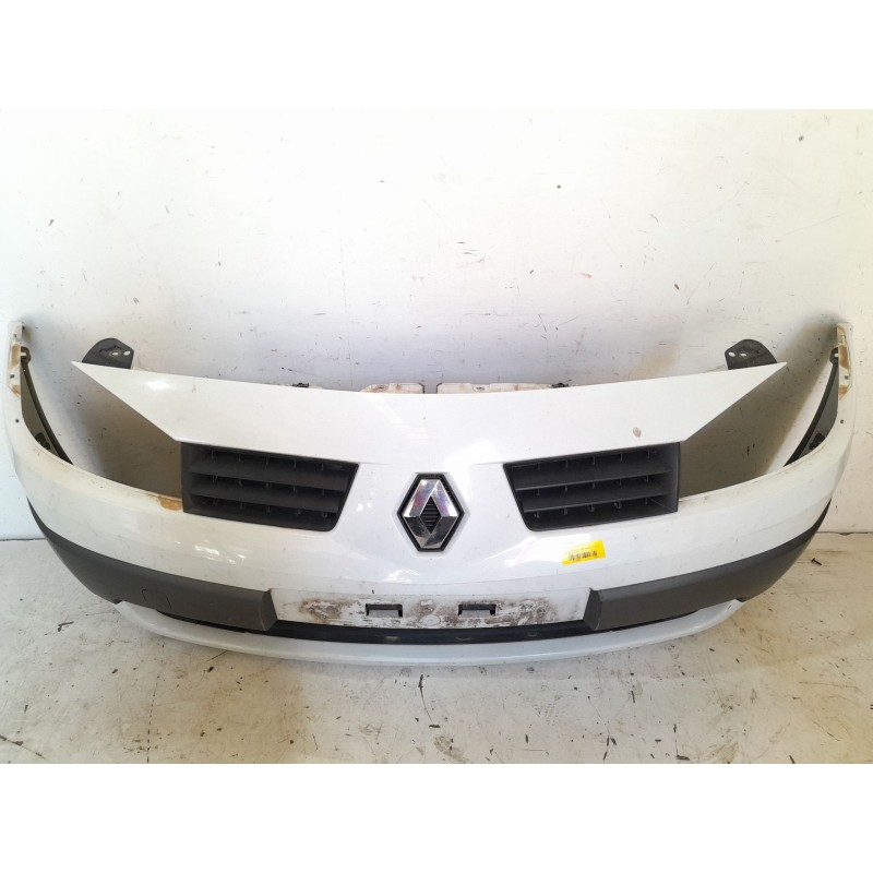 Recambio de paragolpes delantero para renault megane ii sedán (lm0/1_) 1.6 16v (lm1r, lm0c) referencia OEM IAM   
