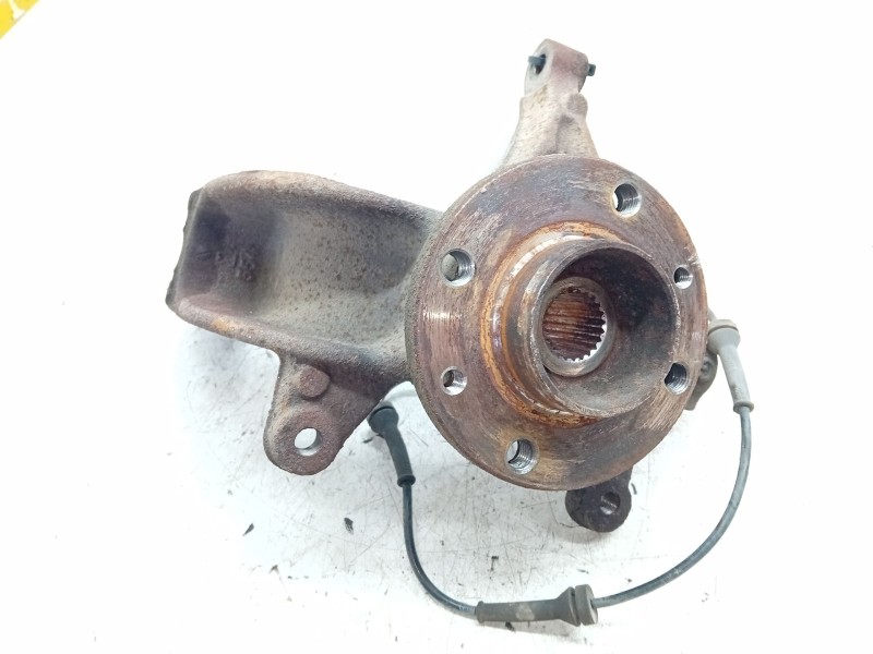 Recambio de mangueta delantera izquierda para renault megane ii sedán (lm0/1_) 1.6 16v (lm1r, lm0c) referencia OEM IAM   