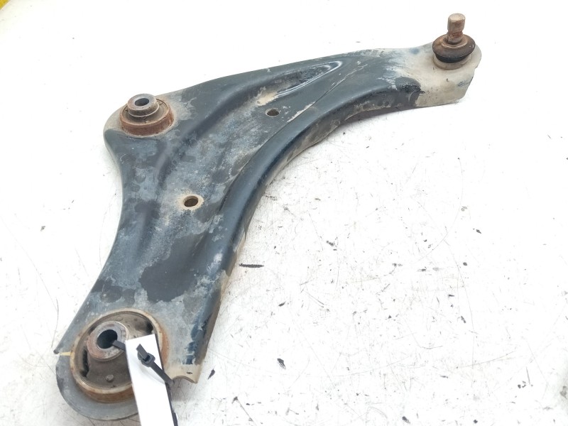Recambio de brazo suspension inferior delantero derecho para nissan leaf (ze0) electric referencia OEM IAM   