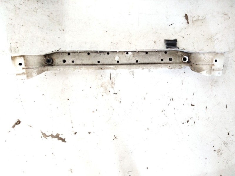 Recambio de travesaño inferior para nissan leaf (ze0) electric referencia OEM IAM   