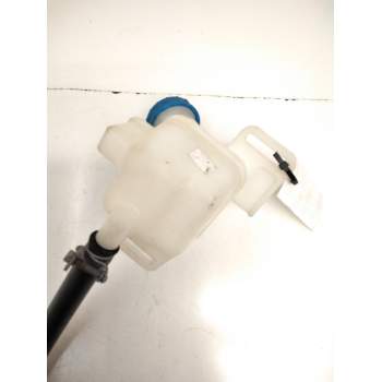 Recambio de deposito bomba freno para nissan referencia OEM IAM 76047022  LUCAS