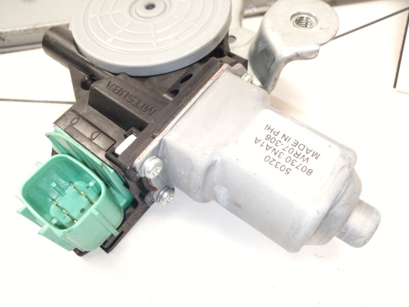 Recambio de elevalunas delantero izquierdo para nissan leaf (ze0) electric referencia OEM IAM   