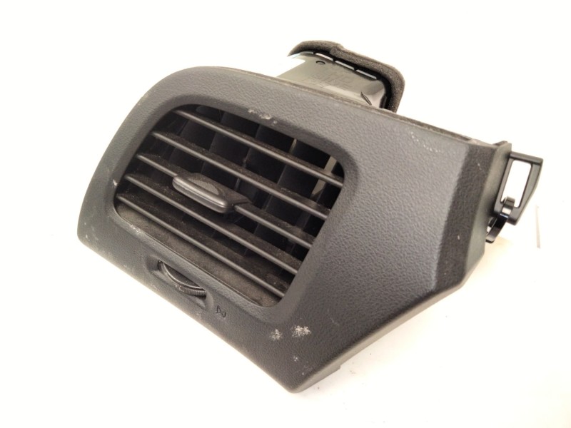 Recambio de aireador derecho para nissan leaf (ze0) electric referencia OEM IAM 687603NL0B  