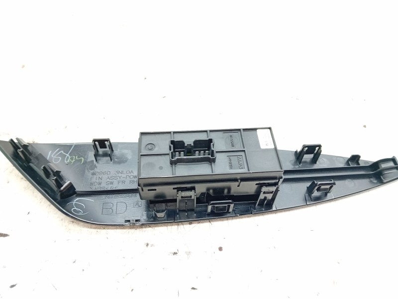 Recambio de mando elevalunas delantero derecho para nissan leaf (ze0) electric referencia OEM IAM 254111KA5A  