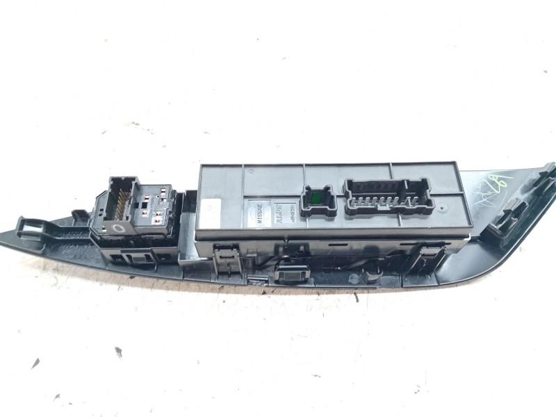 Recambio de mando elevalunas delantero izquierdo para nissan leaf (ze0) electric referencia OEM IAM 254013NA0B  