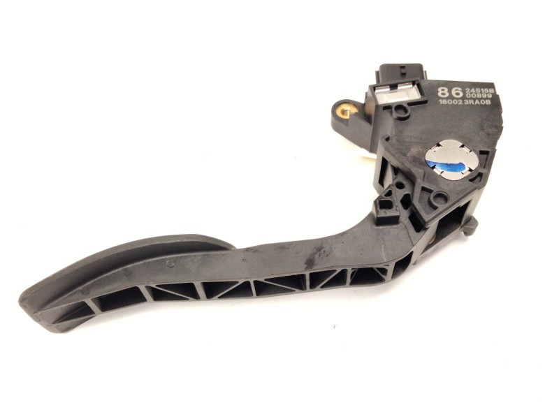Recambio de pedal acelerador para nissan leaf (ze0) electric referencia OEM IAM 24515B00899  