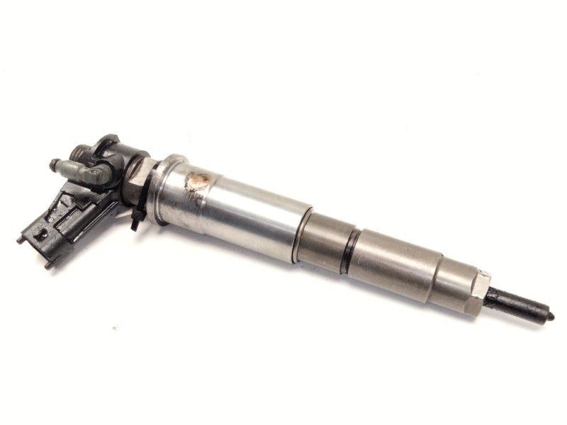 Recambio de inyector para infiniti ex 30d referencia OEM IAM 889945  