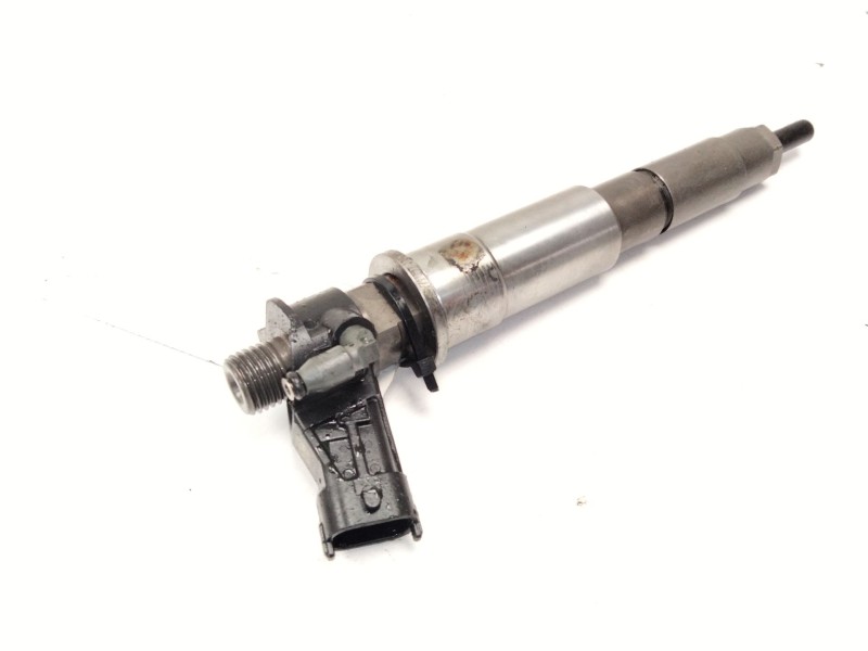 Recambio de inyector para infiniti ex 30d referencia OEM IAM 889945  