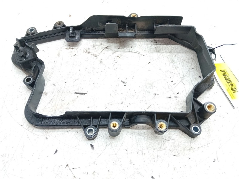 Recambio de tapa motor para infiniti ex 30d referencia OEM IAM   
