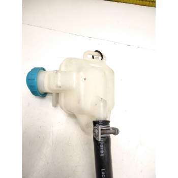 Recambio de deposito bomba freno para nissan referencia OEM IAM 76047022  LUCAS