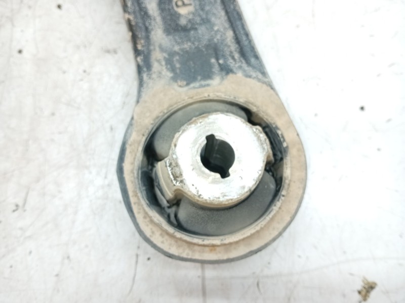 Recambio de brazo suspension inferior delantero izquierdo para peugeot expert furgón (v_) 1.6 bluehdi 115 referencia OEM IAM 981