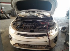 KIA STONIC (YB)