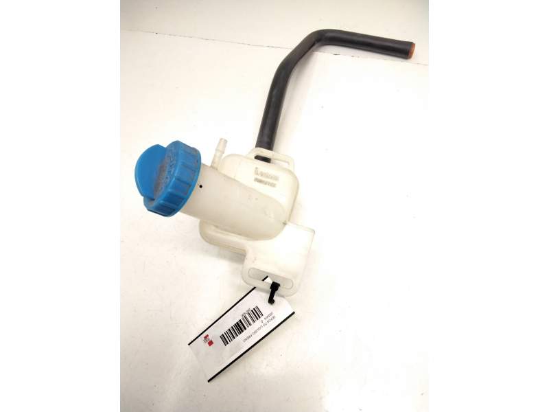 Recambio de deposito bomba freno para nissan referencia OEM IAM 76047022  LUCAS