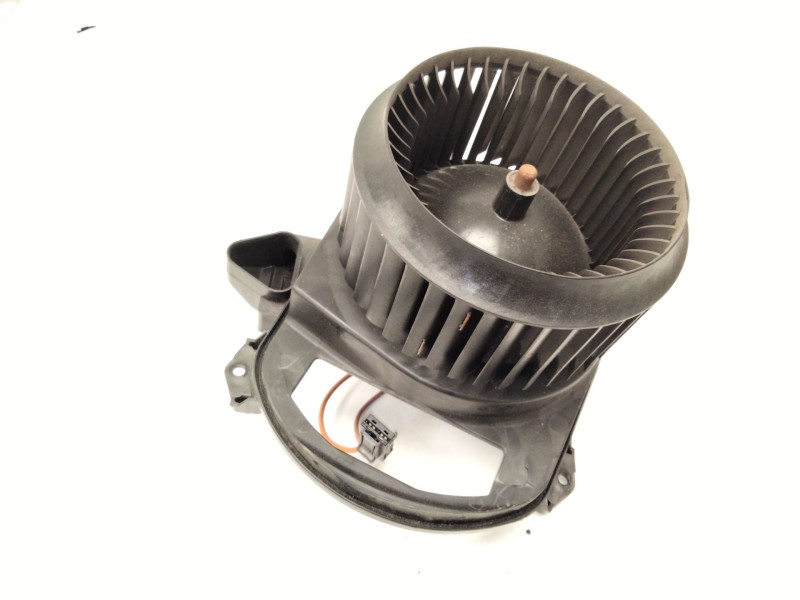 Recambio de motor calefaccion para mercedes-benz cla coupé (c117) cla 220 cdi / d (117.303) referencia OEM IAM A2469061601  