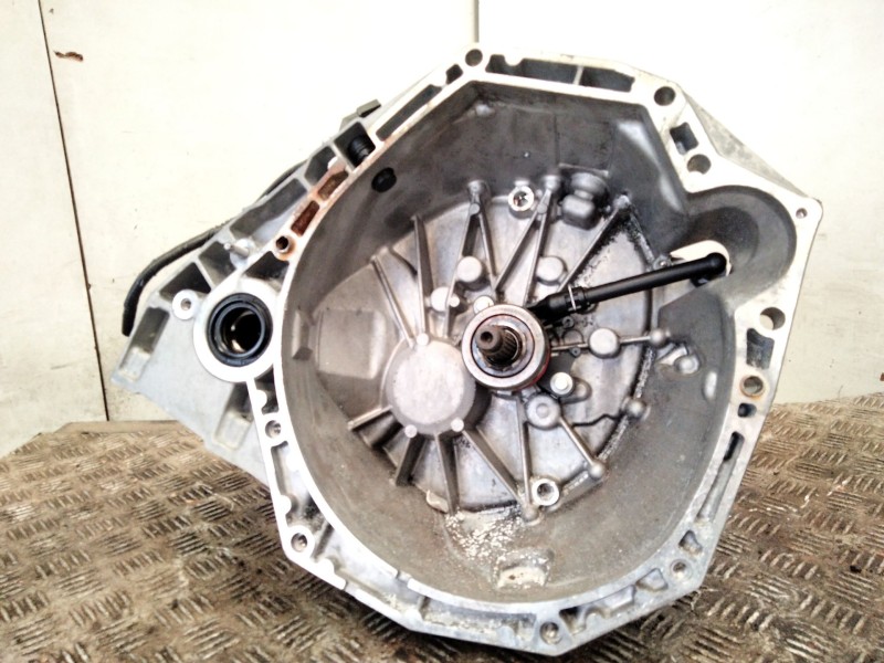 Recambio de caja cambios para nissan juke (f15) 1.5 dci referencia OEM IAM 320101KB0A  