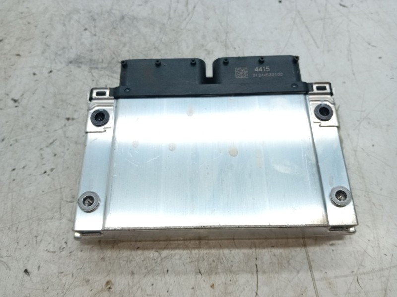 Recambio de centralita motor uce para kia stonic (yb) 1.2 cvvt referencia OEM IAM   