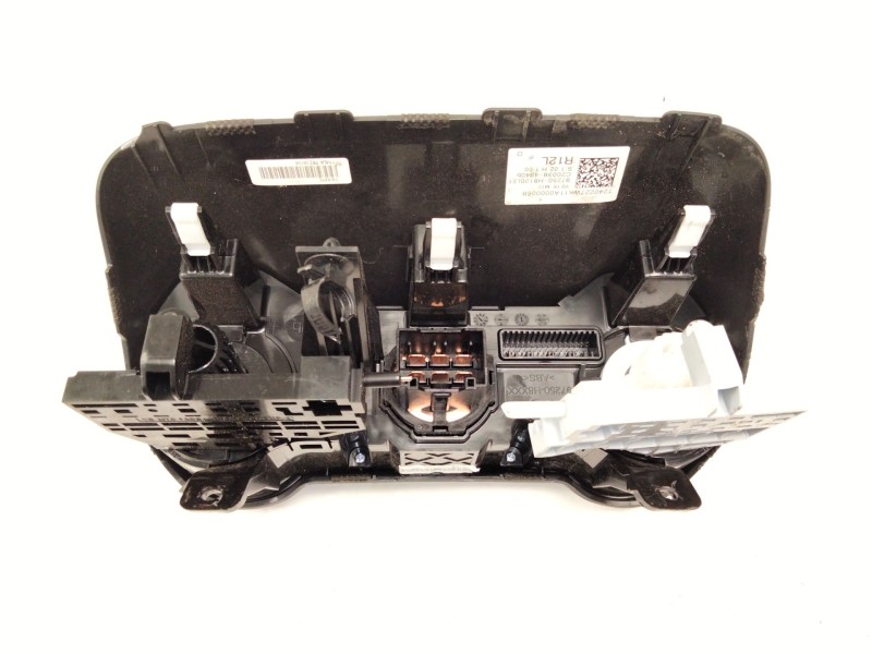 Recambio de mando calefaccion / aire acondicionado para kia stonic (yb) 1.2 cvvt referencia OEM IAM 97250H8120  