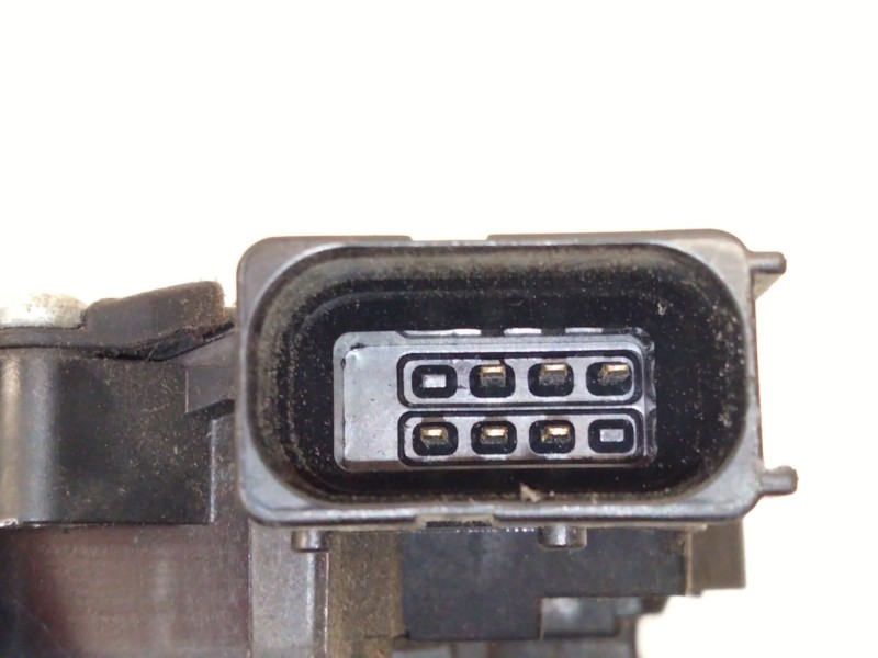 Recambio de cerradura puerta delantera izquierda para citroën jumper grossraumkasten 2.2 hdi fap cat referencia OEM IAM 13421550