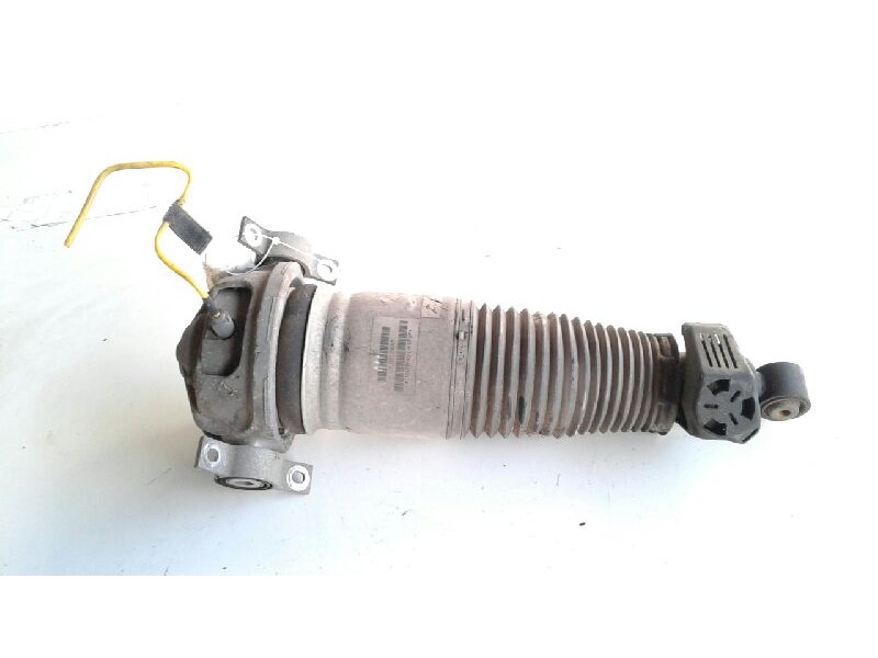 Recambio de amortiguador trasero derecho para porsche cayenne (typ 9pa) turbo referencia OEM IAM 7L5512022F  