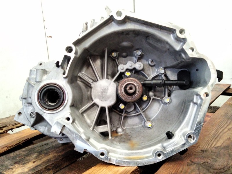 Recambio de caja cambios para kia stonic (yb) 1.2 cvvt referencia OEM IAM   