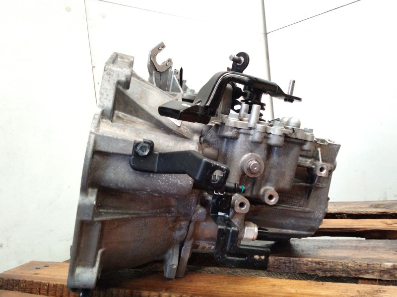 Recambio de caja cambios para kia stonic (yb) 1.2 cvvt referencia OEM IAM   