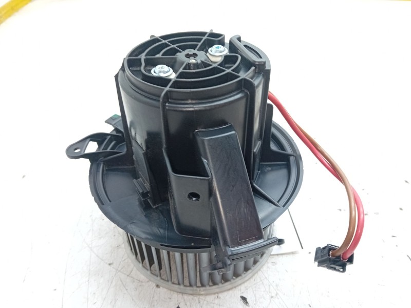 Recambio de motor calefaccion para mercedes-benz clase c coupé (c204) c 220 cdi (204.302) referencia OEM IAM V7771001  